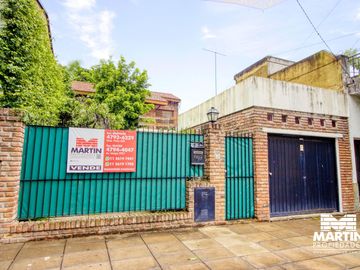 Casa en venta 4 amb con jardín en Mart.-Santa Fe/Fleming
