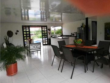 Se vende casa campestre en Montenegro, Quindío.