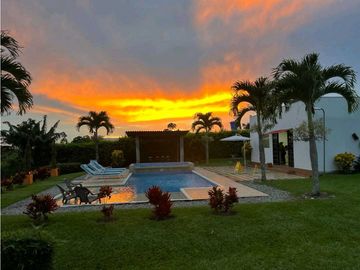 Se vende casa campestre en Montenegro, Quindío.