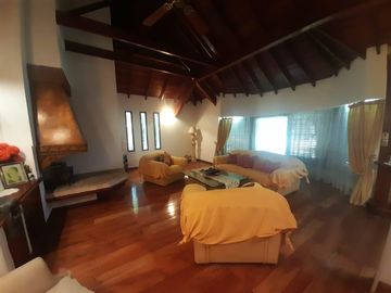 Casa en  venta en Castelar Norte