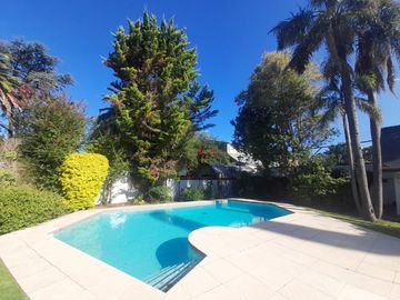 Casa en  venta en Castelar Norte