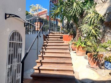 Venta 2 casas en  Lomas de Tetela, Cuernavaca - V358