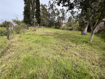 Venta de Terreno, Cuenca, Challuabamba, Apangoras 945m²
