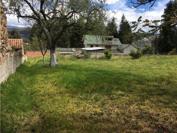 Venta de Terreno, Cuenca, Challuabamba, Apangoras 945m²