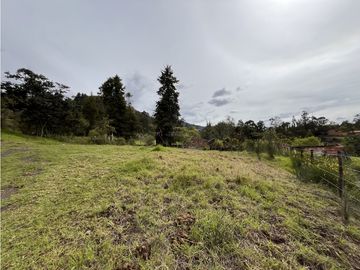 Venta de Terreno, Cuenca, Challuabamba, Apangoras 945m²