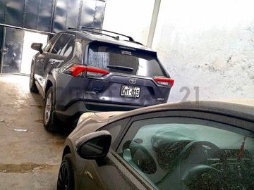 Oportunidad: Casa en Esquina Se Vende como Terreno