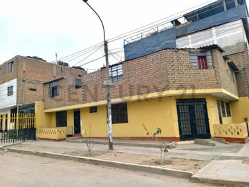 Oportunidad: Casa en Esquina Se Vende como Terreno