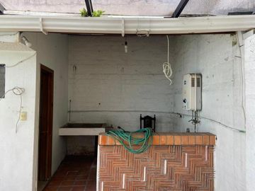 HERMOSA CASA EN VENTA, SECTOR PADRE JULIO MATOVELLE