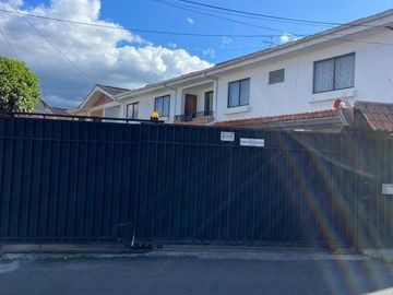 HERMOSA CASA EN VENTA, SECTOR PADRE JULIO MATOVELLE