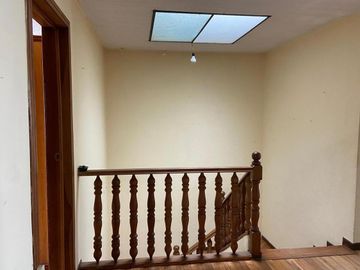 HERMOSA CASA EN VENTA, SECTOR PADRE JULIO MATOVELLE