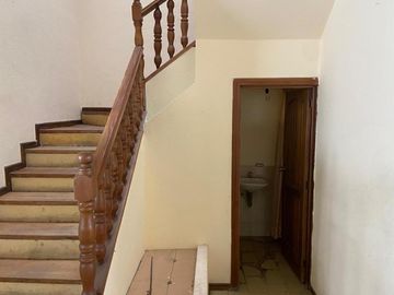 HERMOSA CASA EN VENTA, SECTOR PADRE JULIO MATOVELLE