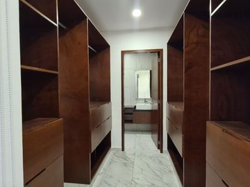 Casa en VENTA DISEÑO UNICO en PUNTA TIBURON