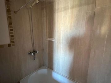 HERMOSO DPTO EN VENTA: 2 Dormitorios  2 Baños   GRAN BALCON   excelente VISTA.