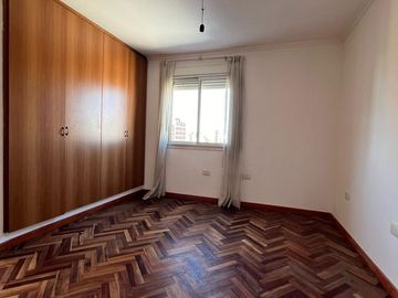 HERMOSO DPTO EN VENTA: 2 Dormitorios  2 Baños   GRAN BALCON   excelente VISTA.