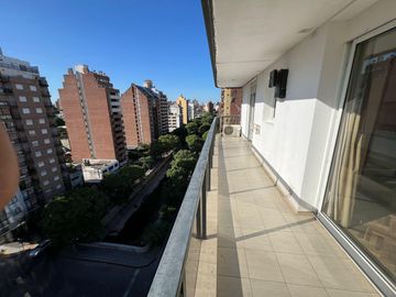 HERMOSO DPTO EN VENTA: 2 Dormitorios  2 Baños   GRAN BALCON   excelente VISTA.