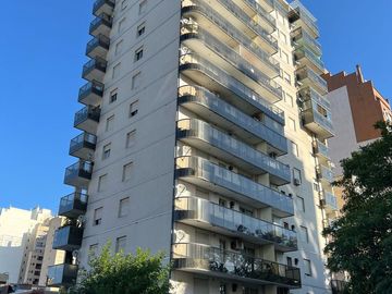 HERMOSO DPTO EN VENTA: 2 Dormitorios  2 Baños   GRAN BALCON   excelente VISTA.