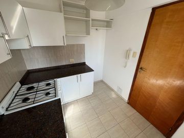 HERMOSO DPTO EN VENTA: 2 Dormitorios  2 Baños   GRAN BALCON   excelente VISTA.