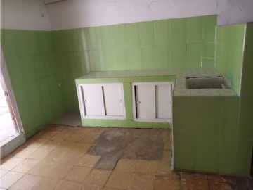 VENTA CASA AMPLIA EN ESCALLON VILLA