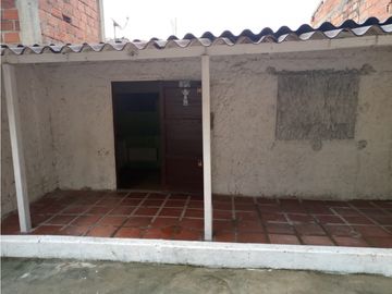 VENTA CASA AMPLIA EN ESCALLON VILLA