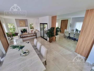 Casa En Venta Castores Nordelta 1100 m2 Pileta Jardin Galeria
