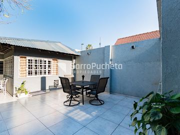 Venta ph 4 amb con gran parque en  Palomar.