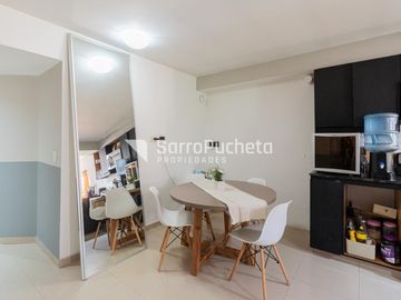 Venta ph 4 amb con gran parque en  Palomar.