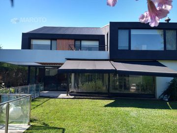 CASA EN VENTA  EN BARRIO SEPTIEMBRE –MAROTO PROPIEDADES-