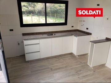 Duplex 3 ambientes a estrenar, en venta en Pilar, excelente acceso, sin expensas.