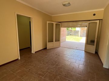 Casa de 3 amb. APTO CREDITO HIPOTECARIO a la venta en Cañuelas