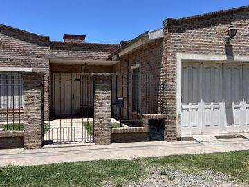 Casa de 3 amb. APTO CREDITO HIPOTECARIO a la venta en Cañuelas