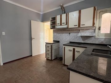 Casa de 3 amb. APTO CREDITO HIPOTECARIO a la venta en Cañuelas
