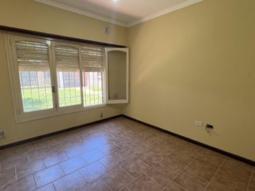 Casa de 3 amb. APTO CREDITO HIPOTECARIO a la venta en Cañuelas