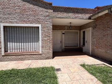 Casa de 3 amb. APTO CREDITO HIPOTECARIO a la venta en Cañuelas