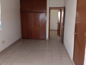 CASA EN COL. POMARROSA