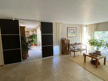 Hermosa Casa en  Km3