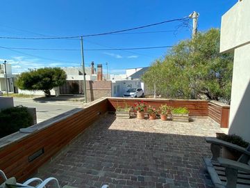 Hermosa Casa en  Km3