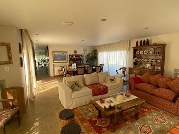 Hermosa Casa en  Km3