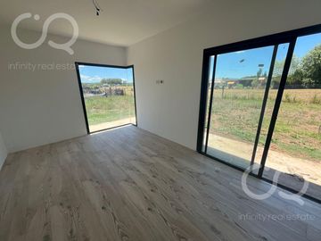 Hermosa Casa En Venta Barrio San Sebastian Area 12