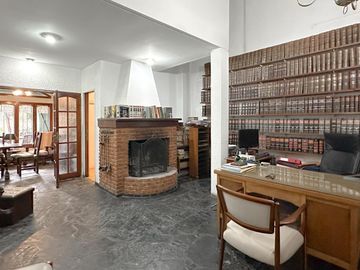 Venta Casa 6 Ambientes Doble Lote 450m2