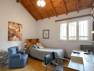 Venta Casa 6 Ambientes Doble Lote 450m2