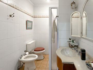 Venta Casa 6 Ambientes Doble Lote 450m2