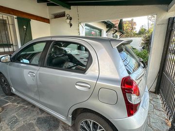 Venta Casa 6 Ambientes Doble Lote 450m2