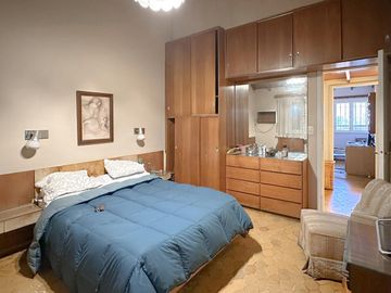 Venta Casa 6 Ambientes Doble Lote 450m2
