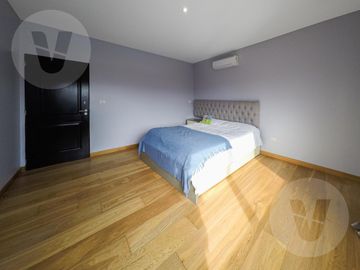 Casa en venta - Barrio Valdevez, Tristan Suarez