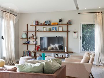 Casa en venta - Barrio Valdevez, Tristan Suarez