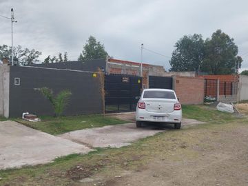 CASA CON PILETA EN BARRIO ASTOLFI II-PILAR