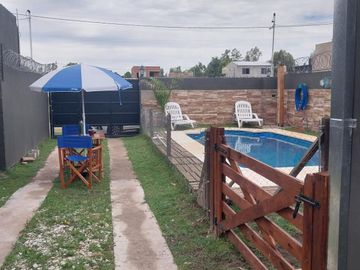 CASA CON PILETA EN BARRIO ASTOLFI II-PILAR
