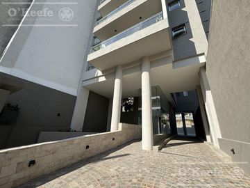 Departamento 2 ambientes en venta, Quilmes Centro - Con cochera y excelentes terminaciones.