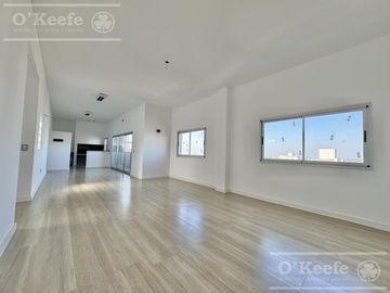 Departamento 2 ambientes en venta, Quilmes Centro - Con cochera y excelentes terminaciones.