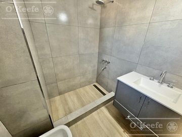 Departamento 2 ambientes en venta, Quilmes Centro - Con cochera y excelentes terminaciones.